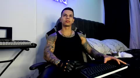 Snapshot of arondark chatting on 22, 2, 2025 DarkMaster online show from 22, 2, 2025