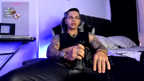 Snapshot of arondark chatting on 9, 3, 2025 DarkMaster online show from 9, 3, 2025