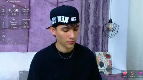 Arontawers online show from 5, 5, 2026