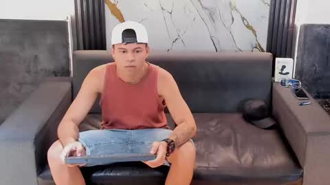 Snapshot of aroon_sexx21 chatting on 17, 5, 2026 Aroon online show from 17, 5, 2026