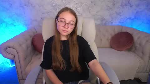 Snapshot of arrinawair chatting on 9, 9, 2025 arrinawair online show from 9, 9, 2025