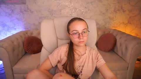 Snapshot of arrinawair chatting on 18, 9, 2025 arrinawair online show from 18, 9, 2025