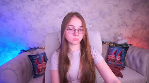 Snapshot of arrinawair chatting on 22, 12, 2025 arrinawair online show from 22, 12, 2025