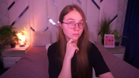 Snapshot of arrinawair chatting on 2, 2, 2026 arrinawair online show from 2, 2, 2026