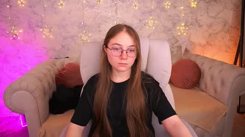 Snapshot of arrinawair chatting on 3, 2, 2026 arrinawair online show from 3, 2, 2026