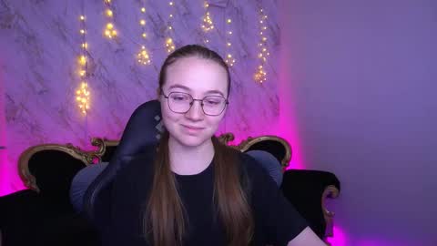 Snapshot of arrinawair chatting on 9, 2, 2026 arrinawair online show from 9, 2, 2026