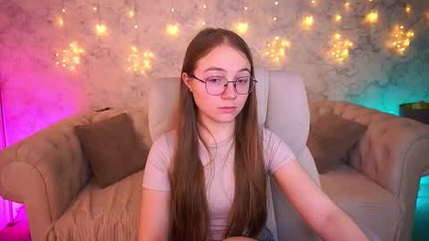 Snapshot of arrinawair chatting on 10, 3, 2026 arrinawair online show from 10, 3, 2026