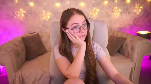 Snapshot of arrinawair chatting on 12, 3, 2026 arrinawair online show from 12, 3, 2026