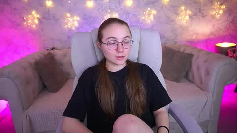 Snapshot of arrinawair chatting on 18, 3, 2026 arrinawair online show from 18, 3, 2026