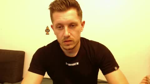 arromwilliam90 online show from 22, 1, 2025