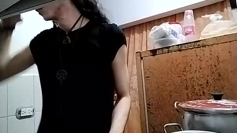 Arthemisa online show from 10, 5, 2026