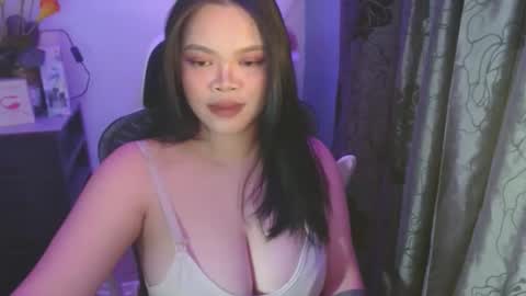 Snapshot of arthemist11 chatting on 8, 1, 2025 monica online show from 8, 1, 2025