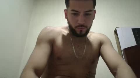 Snapshot of arthur1718 chatting on 6, 11, 2025 arthur1718 online show from 6, 11, 2025