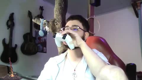 Snapshot of artorias_4 chatting on 20, 12, 2024 artorias 4 online show from 20, 12, 2024