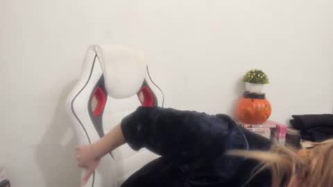 MIA online show from 21, 2, 2025
