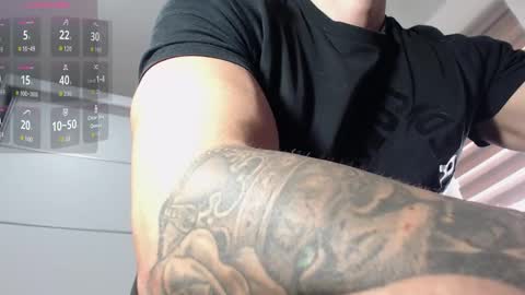 AryanAian1 online show from 18, 10, 2025