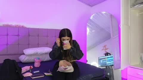 arycooper_ online show from 1, 5, 2026