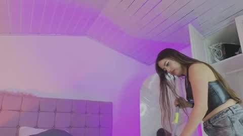 arycooper_ online show from 2, 5, 2026