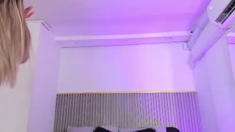 ash_valentine online show from 25, 6, 2026