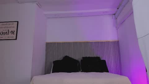 ash_valentine online show from 19, 7, 2026