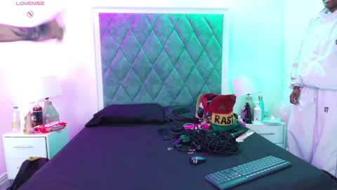 Snapshot of asha_zuri_and_adam chatting on 18, 3, 2026 asha_zuri_and_adam online show from 18, 3, 2026