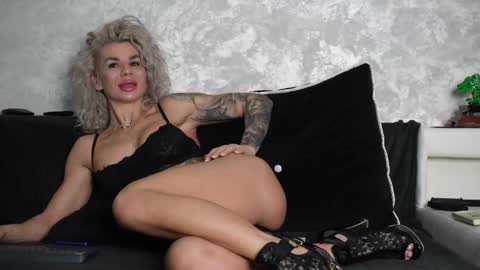 Snapshot of ashadevon_fit chatting on 22, 12, 2025 Asha online show from 22, 12, 2025