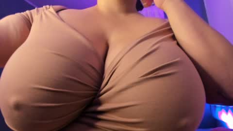 ashanty_vera01 online show from 4, 5, 2026