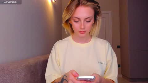 Snapshot of ashbunny_ chatting on 5, 12, 2024 your pretty Ashley online show from 5, 12, 2024