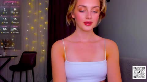 Snapshot of ashbunny_ chatting on 5, 1, 2025 your pretty Ashley online show from 5, 1, 2025