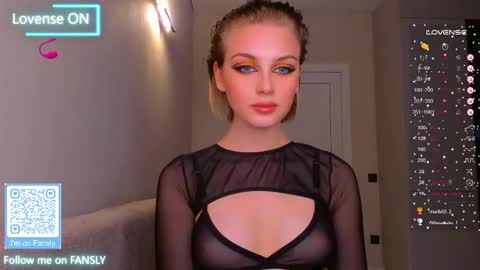 Snapshot of ashbunny_ chatting on 21, 2, 2025 your pretty Ashley online show from 21, 2, 2025