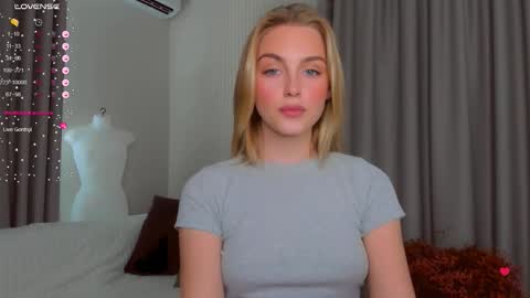 Snapshot of ashbunny_ chatting on 13, 9, 2025 your pretty Ashley online show from 13, 9, 2025