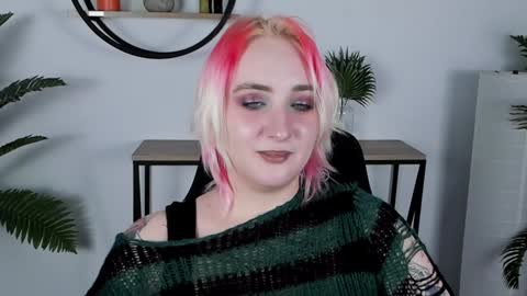 Snapshot of asheluck chatting on 30, 1, 2025 AshleyAshe  online show from 30, 1, 2025