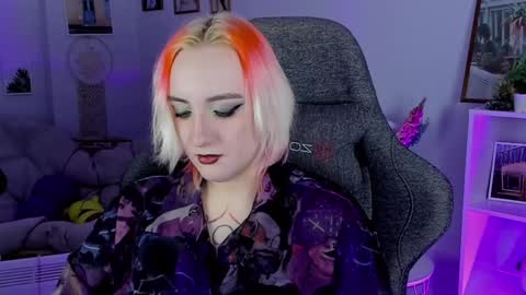 Snapshot of asheluck chatting on 8, 2, 2025 AshleyAshe  online show from 8, 2, 2025