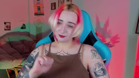 Snapshot of asheluck chatting on 22, 2, 2025 AshleyAshe  online show from 22, 2, 2025