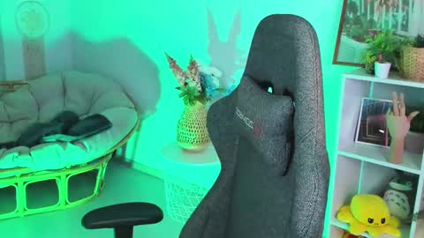 Snapshot of asheluck chatting on 10, 3, 2025 AshleyAshe  online show from 10, 3, 2025