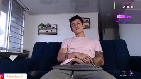 Ashley And Ryan  online show from 22, 3, 2026