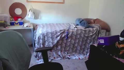 Ashley Scarlett online show from 17, 9, 2025