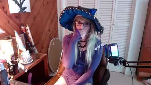 Ashley Scarlett online show from 23, 3, 2026