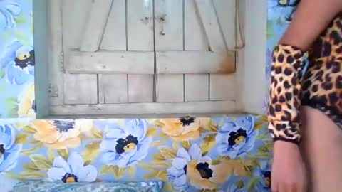 Snapshot of ashi_indian chatting on 5, 12, 2025 ashi_indian online show from 5, 12, 2025