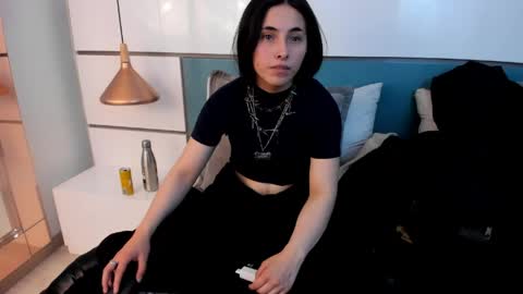 Ashkoreh online show from 6, 5, 2026