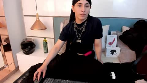 Ashkoreh online show from 7, 5, 2026