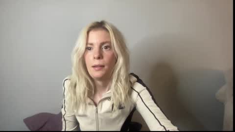 Snapshot of ashleebby818 chatting on 16, 1, 2026 Ashlee online show from 16, 1, 2026