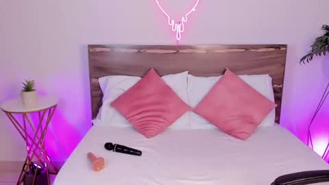 Snapshot of ashleey_sweet_ chatting on 22, 2, 2025 ASHLEY online show from 22, 2, 2025