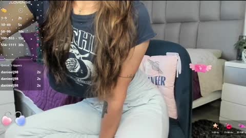 Carolina  online show from 3, 2, 2025