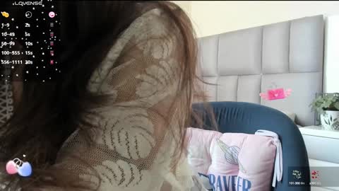 Carolina  online show from 4, 2, 2025