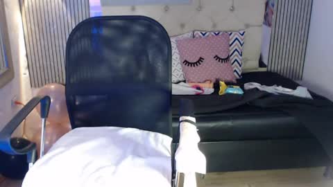 ashley__tylor online show from 29, 4, 2026