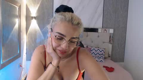 ashley__tylor online show from 25, 7, 2026