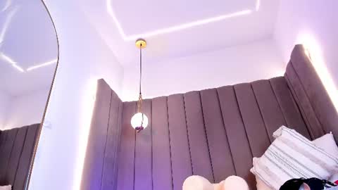 ashley_beaomunt online show from 16, 7, 2026