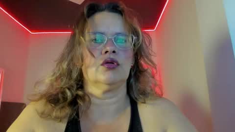 ashley_js online show from 11, 4, 2026