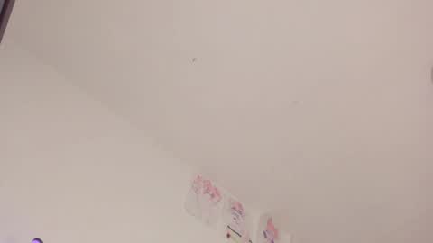 ashley_js online show from 28, 4, 2026